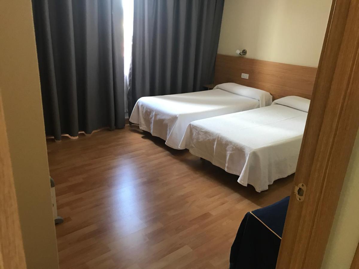 Hotel Millan Negreira Eksteriør bilde